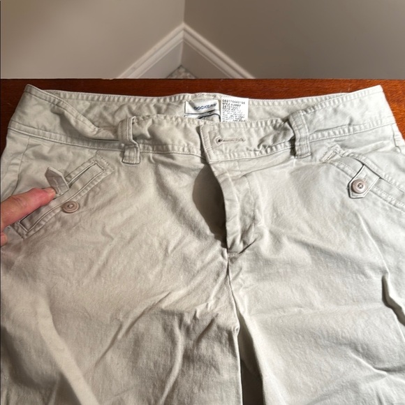 Dockers Women’s Casual Bermuda Shorts, Beige/Tan, size 10, Preowned - Picture 5 of 9